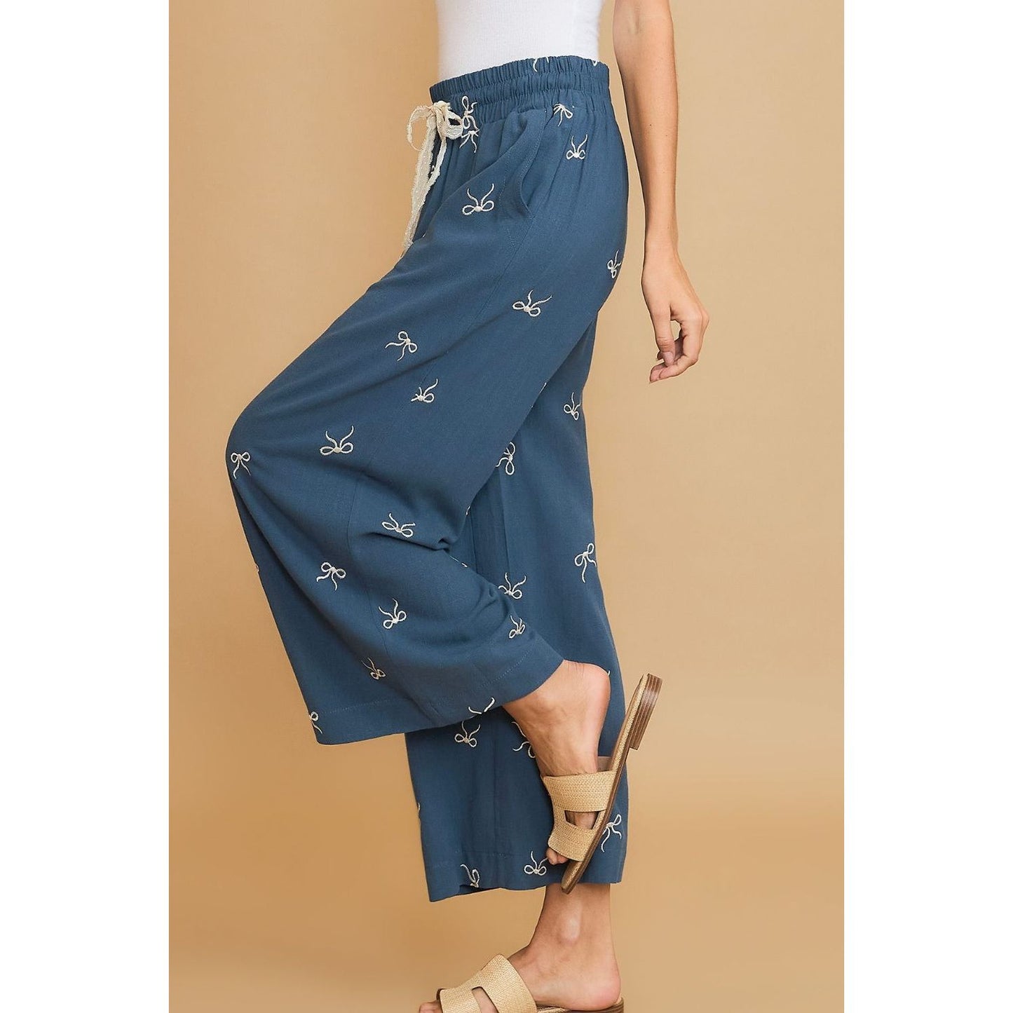 blue-draw-string-bow-embroidered-wide-leg-pants